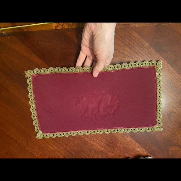 Fabric Doily Rectangular Elaborate - Picture 5 of 5